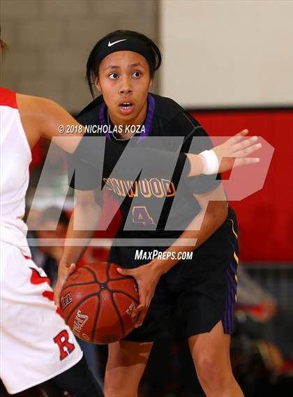 Thumbnail 1 in Lynwood vs. Redondo Union (CIF SS D2 Finals) photogallery.