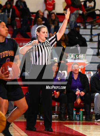Thumbnail 3 in Lynwood vs. Redondo Union (CIF SS D2 Finals) photogallery.