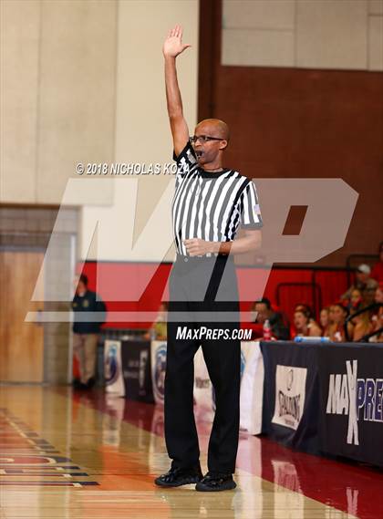 Thumbnail 1 in Lynwood vs. Redondo Union (CIF SS D2 Finals) photogallery.