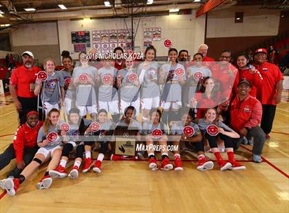 Thumbnail 2 in Lynwood vs. Redondo Union (CIF SS D2 Finals) photogallery.