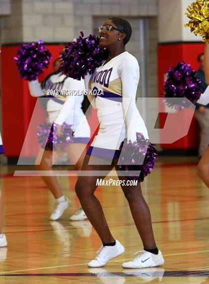 Thumbnail 2 in Lynwood vs. Redondo Union (CIF SS D2 Finals) photogallery.