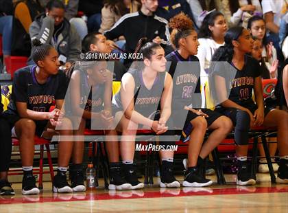 Thumbnail 3 in Lynwood vs. Redondo Union (CIF SS D2 Finals) photogallery.