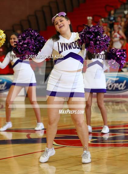 Thumbnail 3 in Lynwood vs. Redondo Union (CIF SS D2 Finals) photogallery.