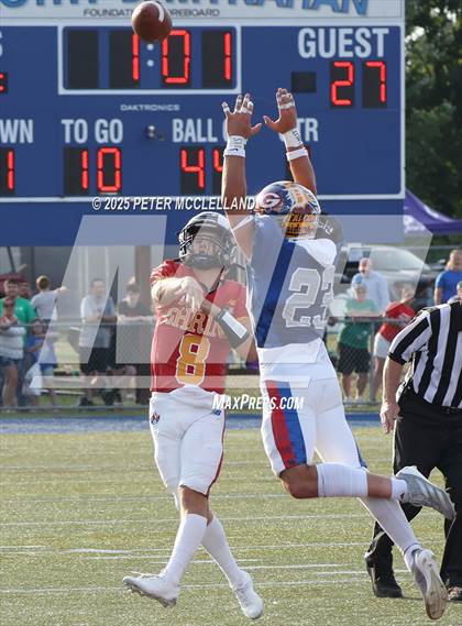 Thumbnail 1 in 35th Maine Lobster Bowl Classic photogallery.