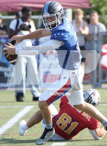 Thumbnail 2 in 35th Maine Lobster Bowl Classic photogallery.