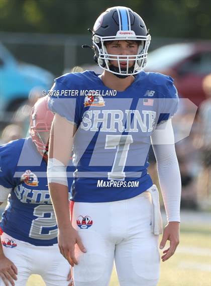 Thumbnail 3 in 35th Maine Lobster Bowl Classic photogallery.