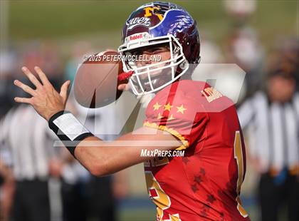 Thumbnail 3 in 35th Maine Lobster Bowl Classic photogallery.