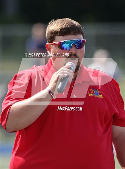 Thumbnail 3 in 35th Maine Lobster Bowl Classic photogallery.