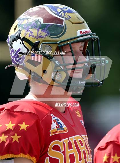 Thumbnail 1 in 35th Maine Lobster Bowl Classic photogallery.