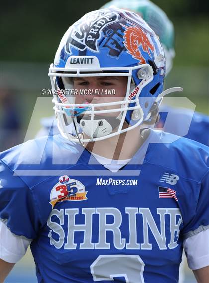 Thumbnail 3 in 35th Maine Lobster Bowl Classic photogallery.