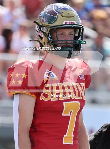 Thumbnail 3 in 35th Maine Lobster Bowl Classic photogallery.