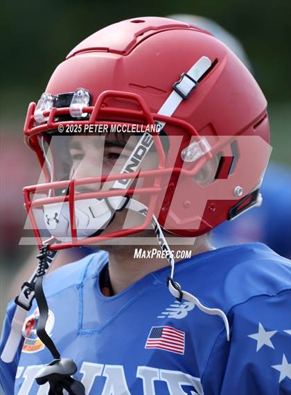 Thumbnail 2 in 35th Maine Lobster Bowl Classic photogallery.