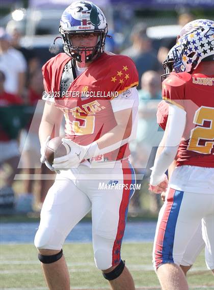 Thumbnail 2 in 35th Maine Lobster Bowl Classic photogallery.