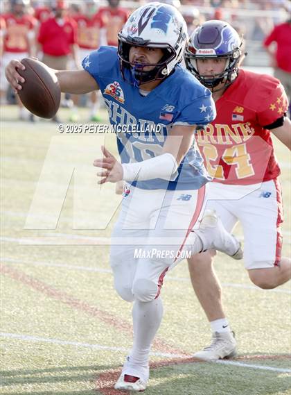Thumbnail 2 in 35th Maine Lobster Bowl Classic photogallery.