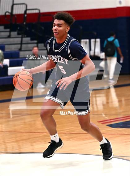 Thumbnail 3 in Lincoln vs. Higley (Tarkanian Classic) photogallery.