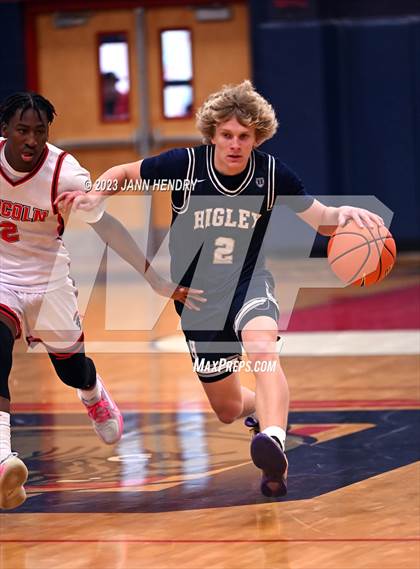 Thumbnail 3 in Lincoln vs. Higley (Tarkanian Classic) photogallery.