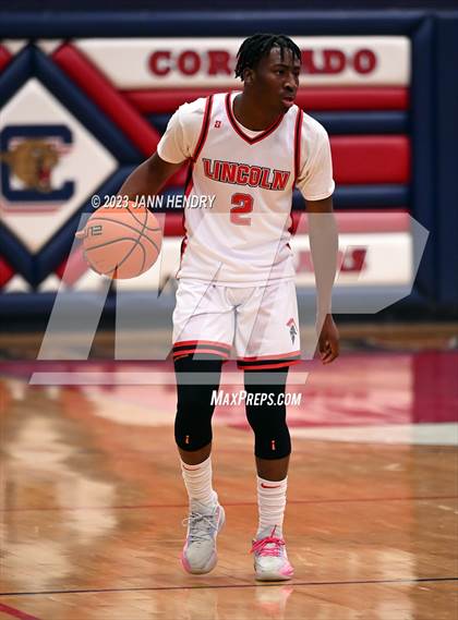 Thumbnail 3 in Lincoln vs. Higley (Tarkanian Classic) photogallery.