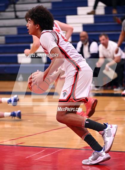 Thumbnail 2 in Lincoln vs. Higley (Tarkanian Classic) photogallery.