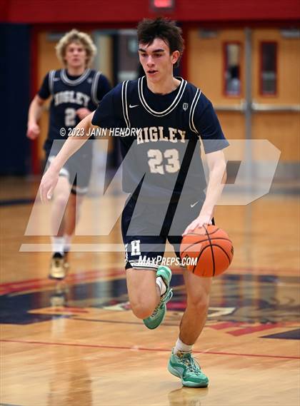Thumbnail 2 in Lincoln vs. Higley (Tarkanian Classic) photogallery.