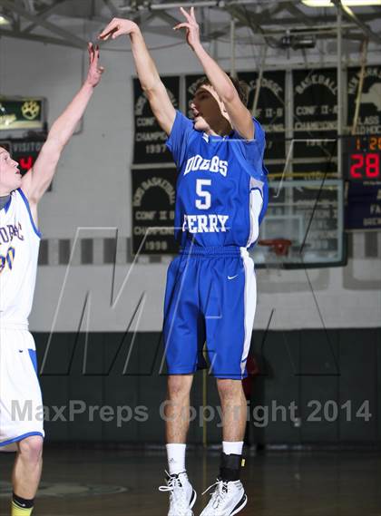 Thumbnail 2 in Dobbs Ferry vs. Mahopac (7th Annual Putnam Challenge) photogallery.