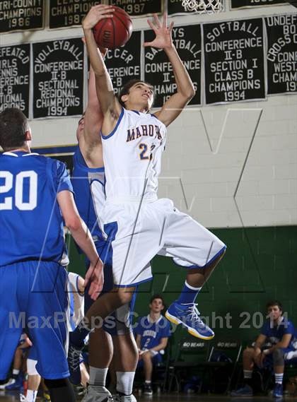 Thumbnail 3 in Dobbs Ferry vs. Mahopac (7th Annual Putnam Challenge) photogallery.