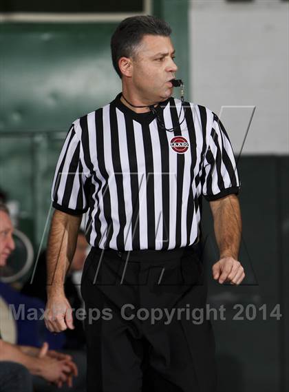 Thumbnail 2 in Dobbs Ferry vs. Mahopac (7th Annual Putnam Challenge) photogallery.