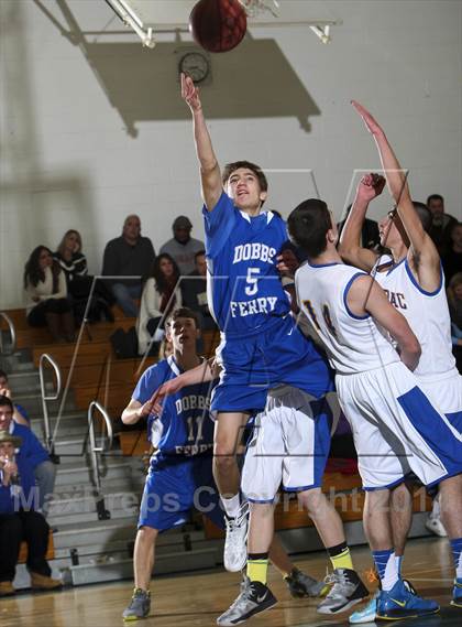 Thumbnail 2 in Dobbs Ferry vs. Mahopac (7th Annual Putnam Challenge) photogallery.