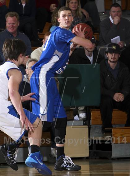 Thumbnail 2 in Dobbs Ferry vs. Mahopac (7th Annual Putnam Challenge) photogallery.