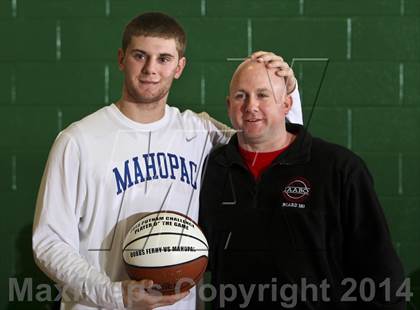 Thumbnail 3 in Dobbs Ferry vs. Mahopac (7th Annual Putnam Challenge) photogallery.