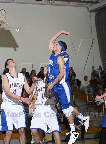 Thumbnail 1 in Dobbs Ferry vs. Mahopac (7th Annual Putnam Challenge) photogallery.