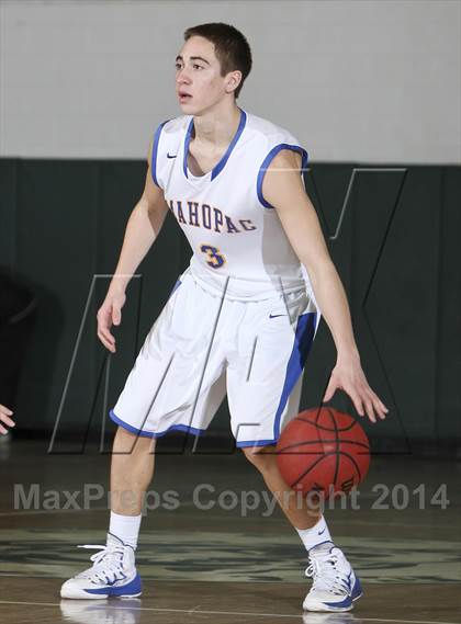Thumbnail 3 in Dobbs Ferry vs. Mahopac (7th Annual Putnam Challenge) photogallery.