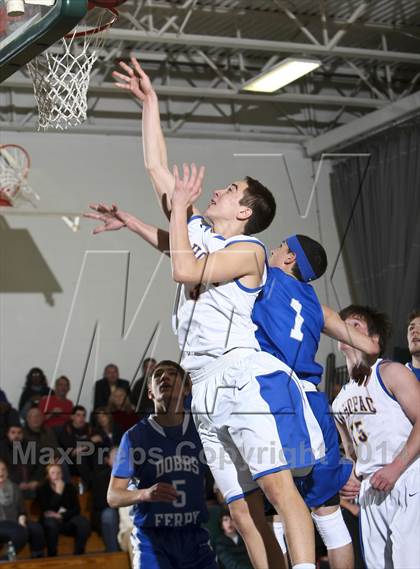 Thumbnail 3 in Dobbs Ferry vs. Mahopac (7th Annual Putnam Challenge) photogallery.