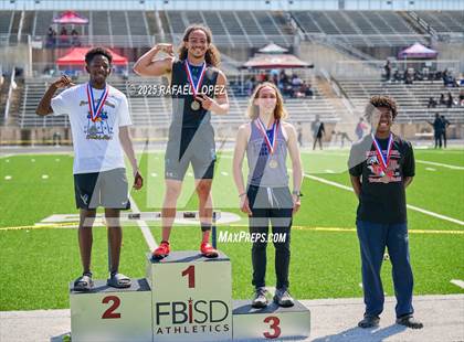 Thumbnail 1 in UIL 6A Track & Field Area 21&22 (Awards) photogallery.