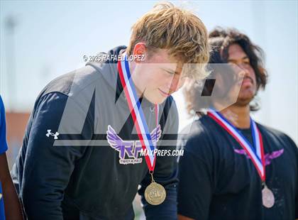 Thumbnail 3 in UIL 6A Track & Field Area 21&22 (Awards) photogallery.
