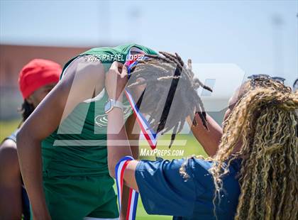 Thumbnail 3 in UIL 6A Track & Field Area 21&22 (Awards) photogallery.