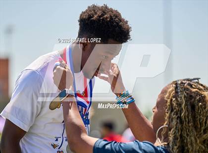 Thumbnail 2 in UIL 6A Track & Field Area 21&22 (Awards) photogallery.
