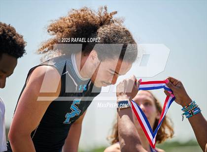 Thumbnail 1 in UIL 6A Track & Field Area 21&22 (Awards) photogallery.
