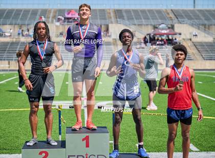 Thumbnail 3 in UIL 6A Track & Field Area 21&22 (Awards) photogallery.