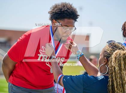 Thumbnail 2 in UIL 6A Track & Field Area 21&22 (Awards) photogallery.