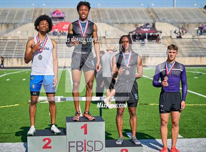 Thumbnail 1 in UIL 6A Track & Field Area 21&22 (Awards) photogallery.
