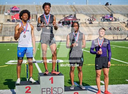 Thumbnail 3 in UIL 6A Track & Field Area 21&22 (Awards) photogallery.