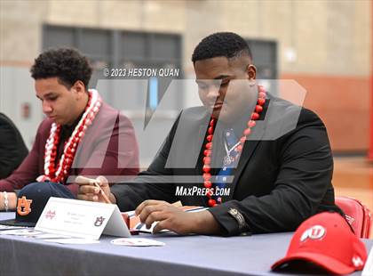 Thumbnail 3 in Mater Dei Signing Day photogallery.