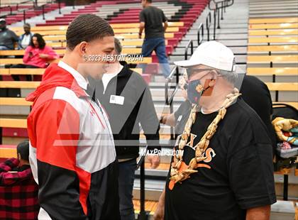 Thumbnail 3 in Mater Dei Signing Day photogallery.