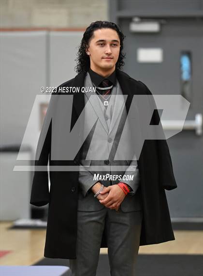 Thumbnail 1 in Mater Dei Signing Day photogallery.