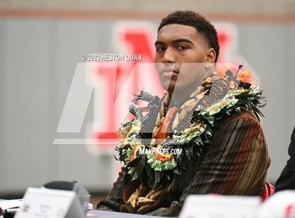 Thumbnail 3 in Mater Dei Signing Day photogallery.