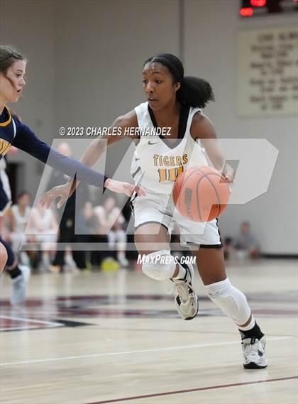 Thumbnail 3 in St. Agnes Academy vs. Prestonwood Christian (TAPPS 6A Area Playoff) photogallery.