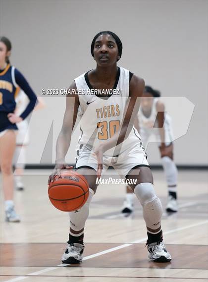 Thumbnail 3 in St. Agnes Academy vs. Prestonwood Christian (TAPPS 6A Area Playoff) photogallery.
