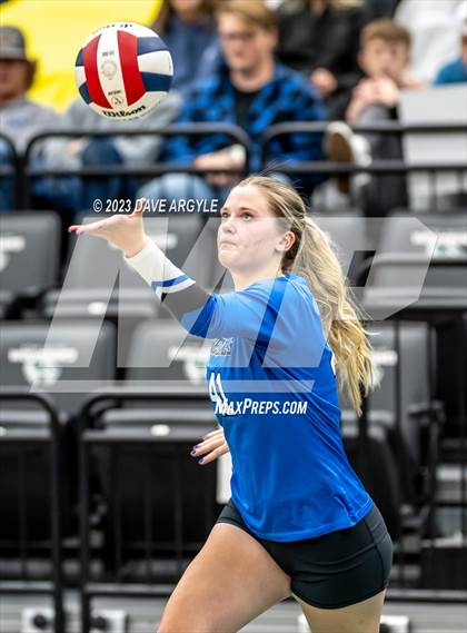 Thumbnail 1 in Rich vs. Milford (UHSAA 1A 2nd Round) photogallery.