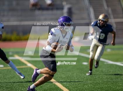 Thumbnail 3 in Mater Dei Catholic vs Carlsbad photogallery.