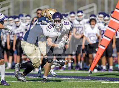 Thumbnail 3 in Mater Dei Catholic vs Carlsbad photogallery.
